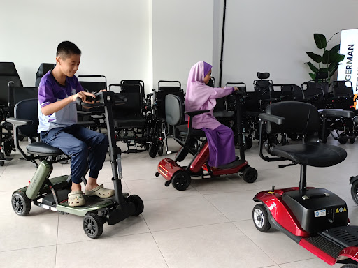 Kedai Kerusi Roda Terbaik di Kampong Baharu Balakong untuk Mobiliti Optimum