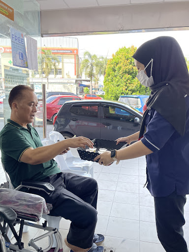 Kedai Kerusi Roda Terbaik di Simanggang