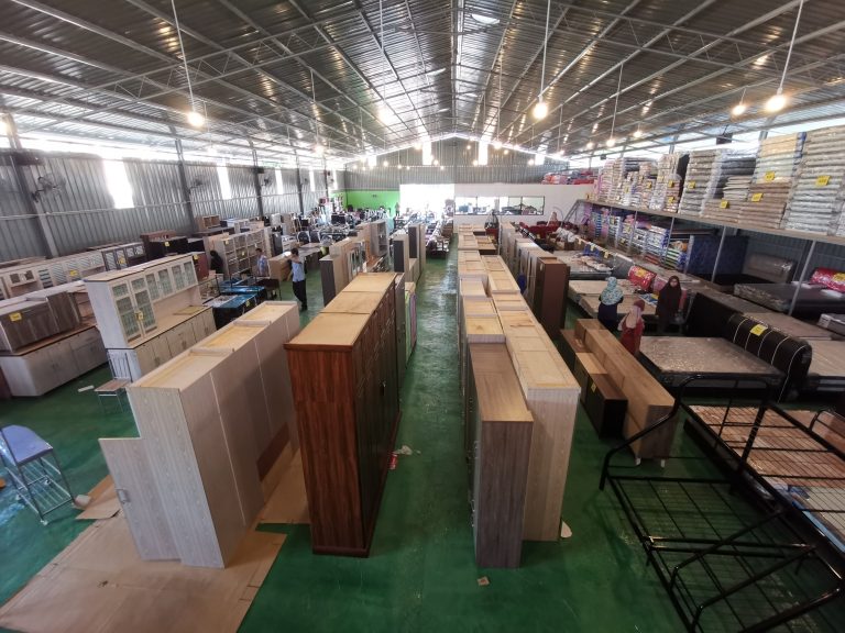 Perabot Seri Mewah Sdn Bhd 丽美华家具城